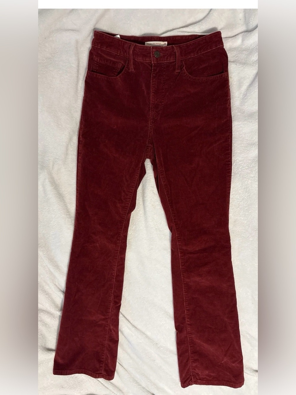 Gently Worn Dark Red High Rise Corduroy Bootcut Levi’s 725 Regular Size 28 Pants